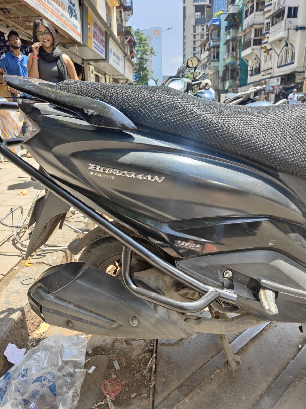 BS AUTO BURGMAN CRASH GUARD WITH SLIDER SET BLACK (COMBO) SET OF 2 - Image 3