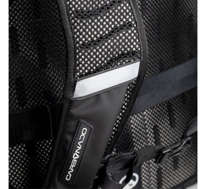CARBONADO GT3 Midnight Black Hard Shell Backpack (28 LTRS.) - Image 4