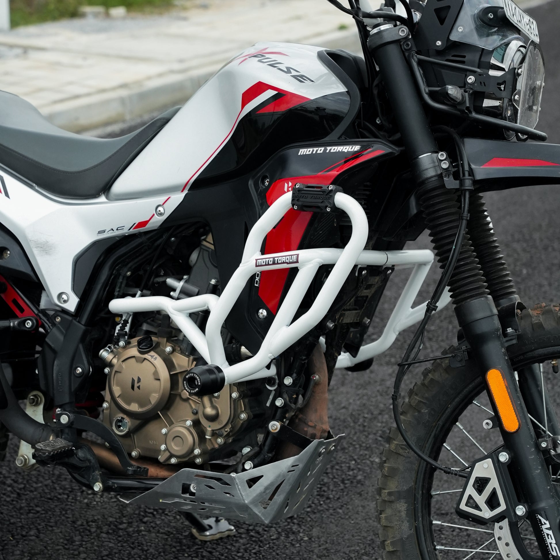 Moto Torque MAX PRO CRASH GUARD (WHITE) FOR XPULSE 210 - Image 2