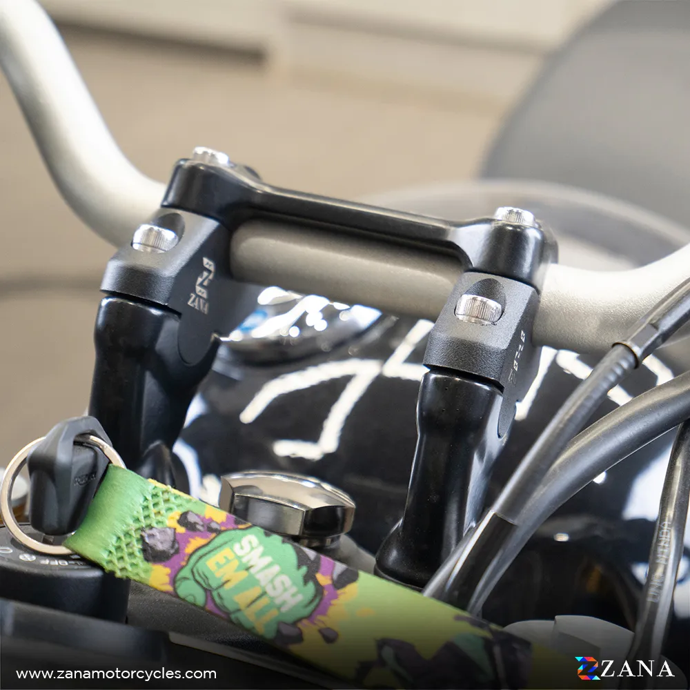 Zana-Offset Handlebar Riser Black for Triumph Speed 400 / Speed T4 - Image 4